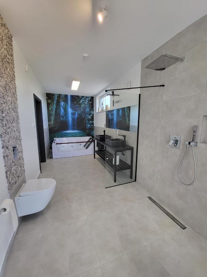 Robson Beach I Sauna, Jacuzzi ミエンジボジェ エクステリア 写真
